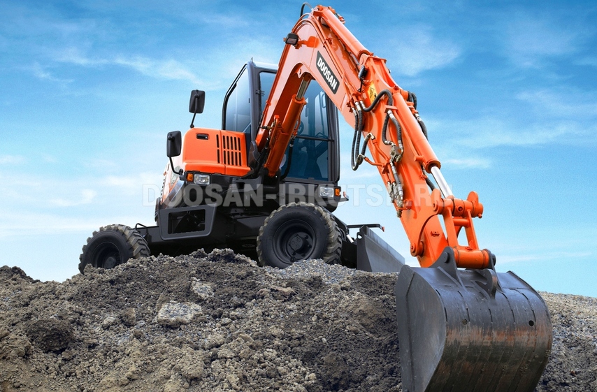 Колесный экскаватор DOOSAN DX 55W